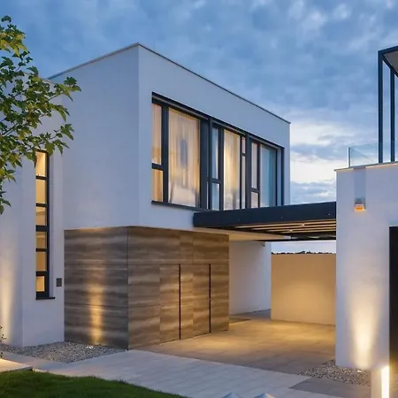 Villa Noble 2 By Villas Holiday-2